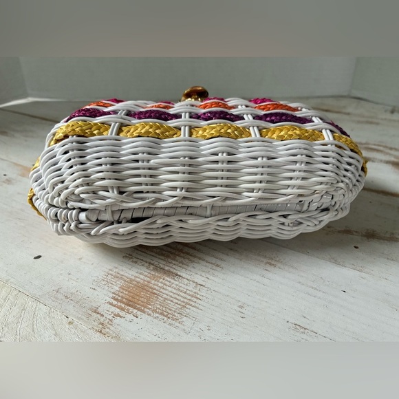 Vintage 70s purse picnic basket style plastic coated wicker shoulder bag EUC - Picture 5 of 15